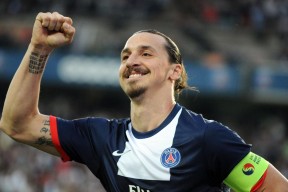 爱游戏体育平台-湖人推出纪录片回顾队史五十年经典时刻，19-20赛季湖人纪录片